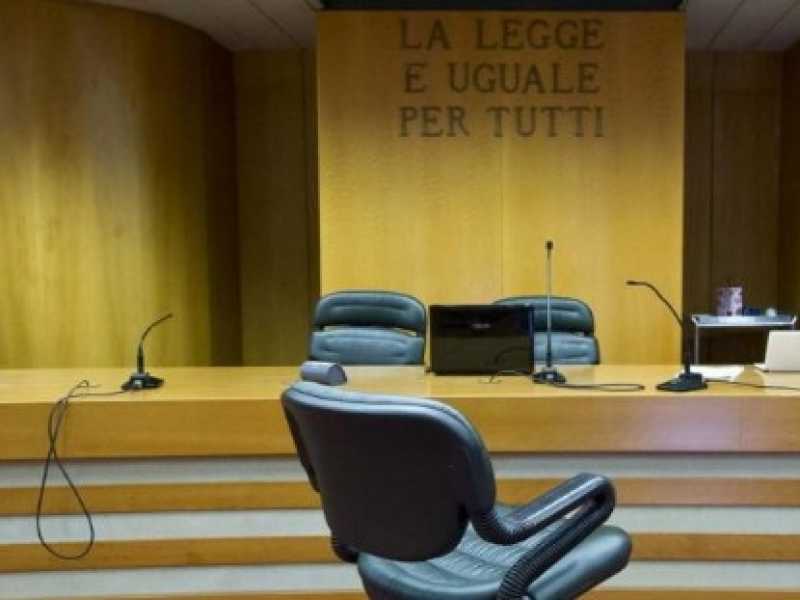 L'Aula di tribunale prima dell'ultima udienza d'appello del processo Eternit (foto LaPresse)