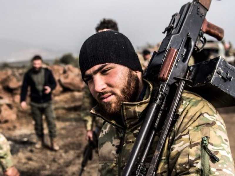 Le truppe turche avanzano verso Hassa, nella provincia di  Hatay (foto LaPresse)