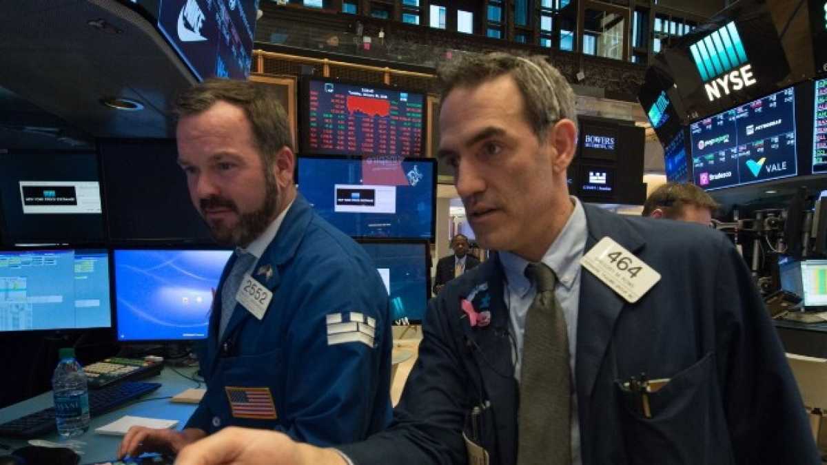 Immagine di Il calo degli indici di Borsa come segno della vitalità perduta. Trump interdetto