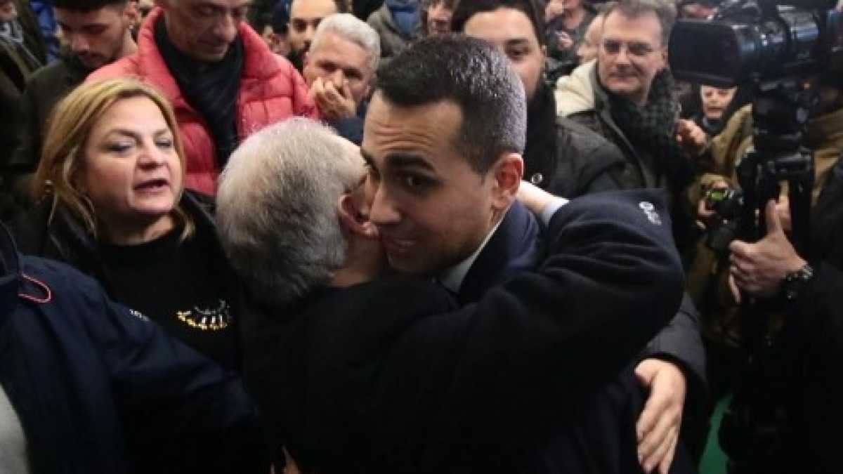 Immagine di La giornata da pazzi degli ex onesti del M5s
