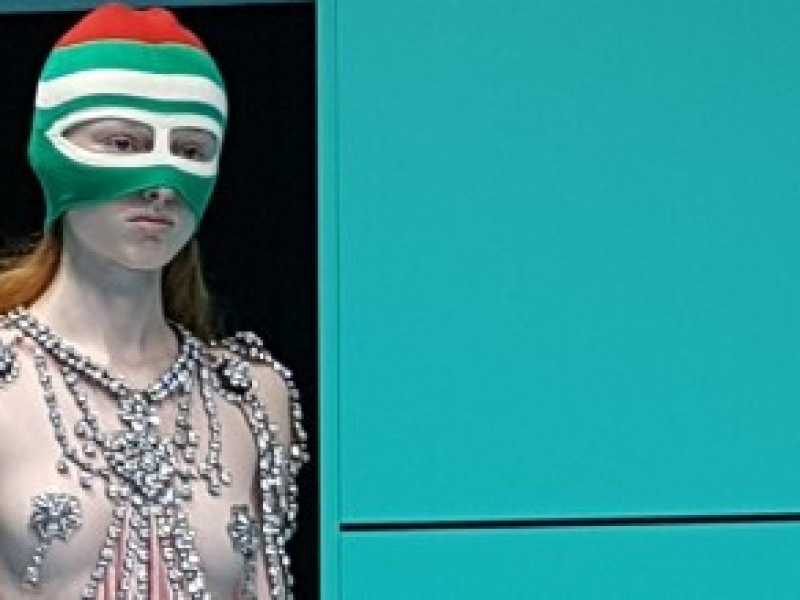 Un'immagine della sfilata di Gucci