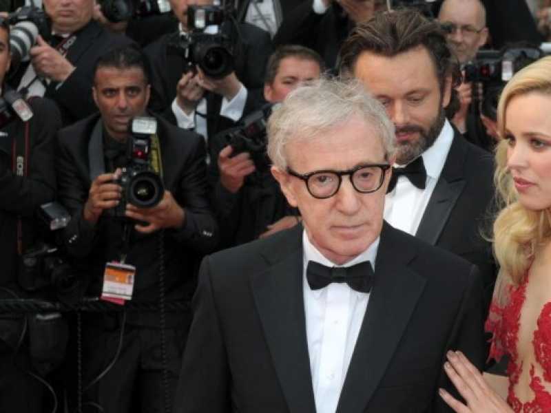 Woody Allen con Rachel McAdams al festival di Cannes (foto LaPresse)