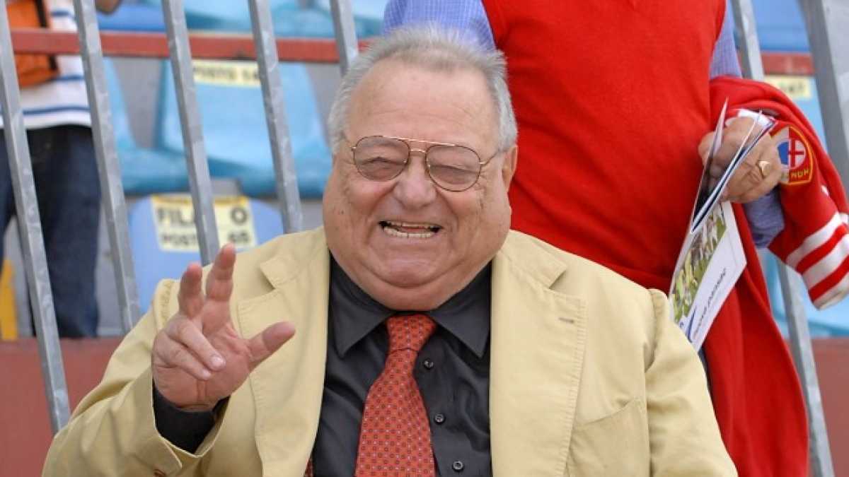 Immagine di Addio a Luigi Necco, il giornalista-tifoso che raccontava il calcio di Napoli