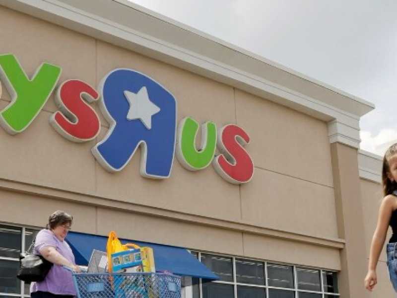 Perché la crisi della catena di giocattoli Toys R Us ci parla della crisi dell'infanzia