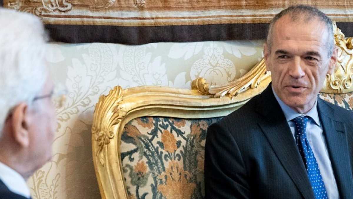 Immagine di Cottarelli sale al Colle (senza ministri). Si avvicinano le elezioni anticipate