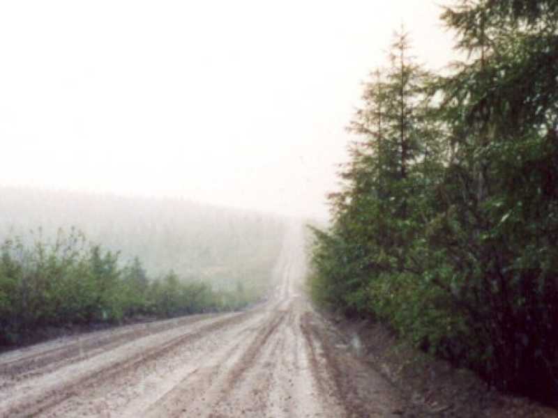 Kolyma Highway (Road of Bones). Foto di Missyleone via Flickr