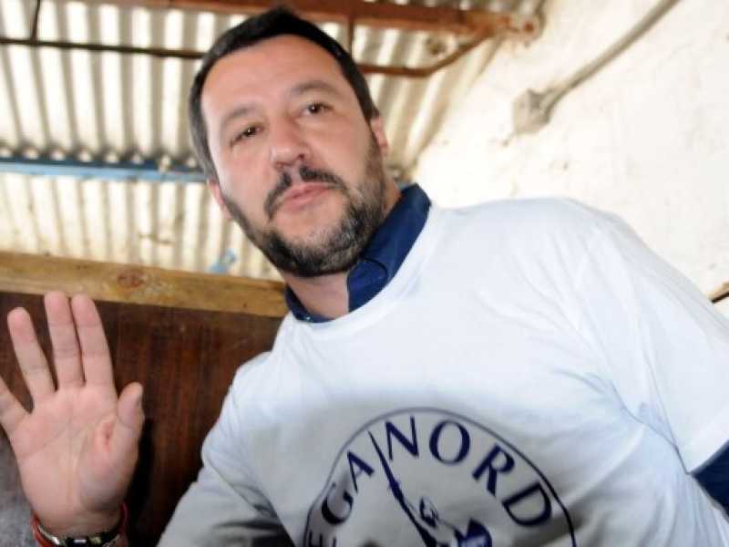 Matteo Salvini a Quaracchi, baraccopoli rom