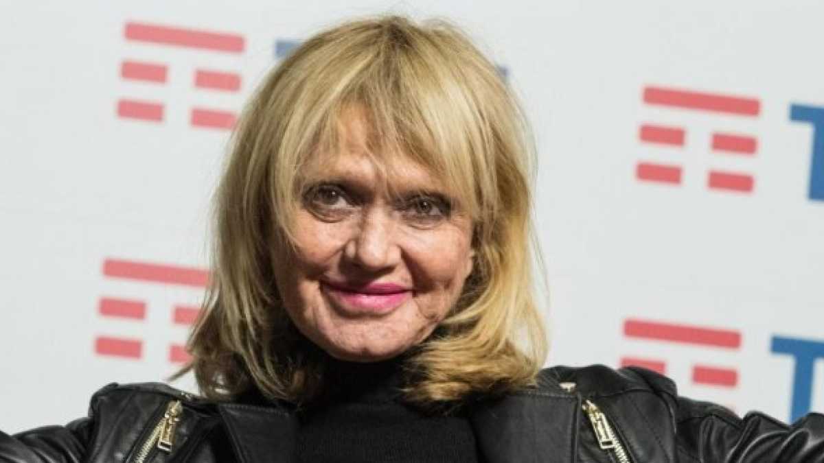 Immagine di Rita Pavone e la montante, pacchiana, nostalgia per Prima Repubblica