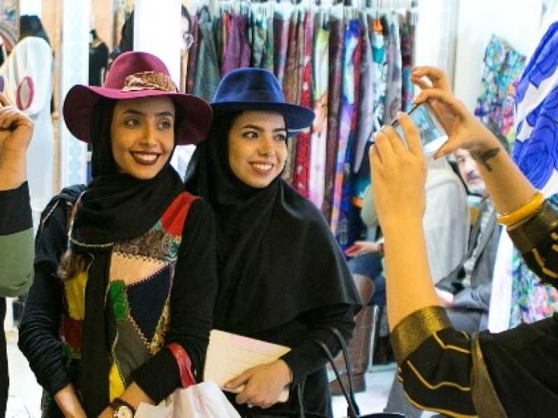 Fadjr international Fashion and Clothing Festival in Tehran. Foto LaPresse