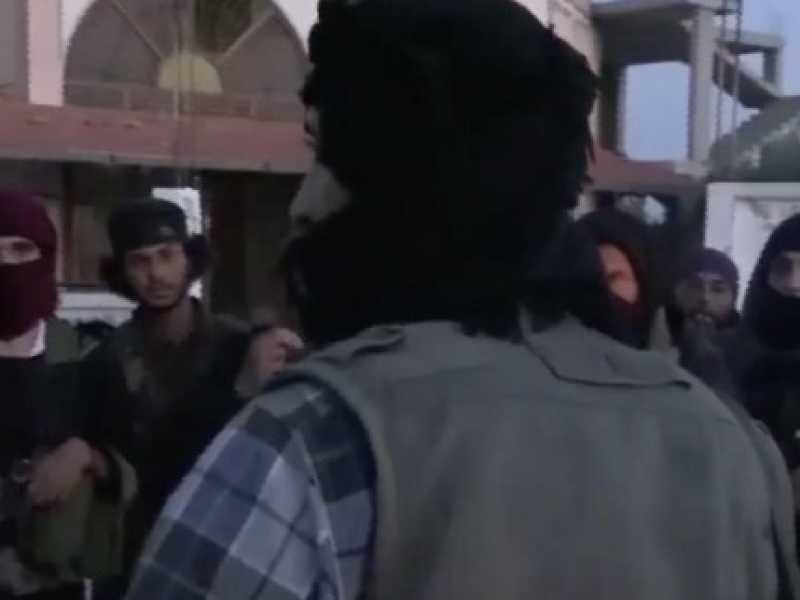 Guerriglieri islamisti in Siria in un video uscito di recente. L'immagine non si riferisce al testo di questo articolo