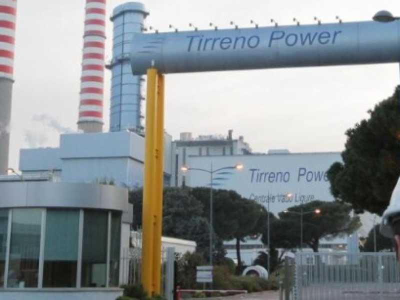 La centrale Tirreno Power di Vado Ligure (foto LaPresse)