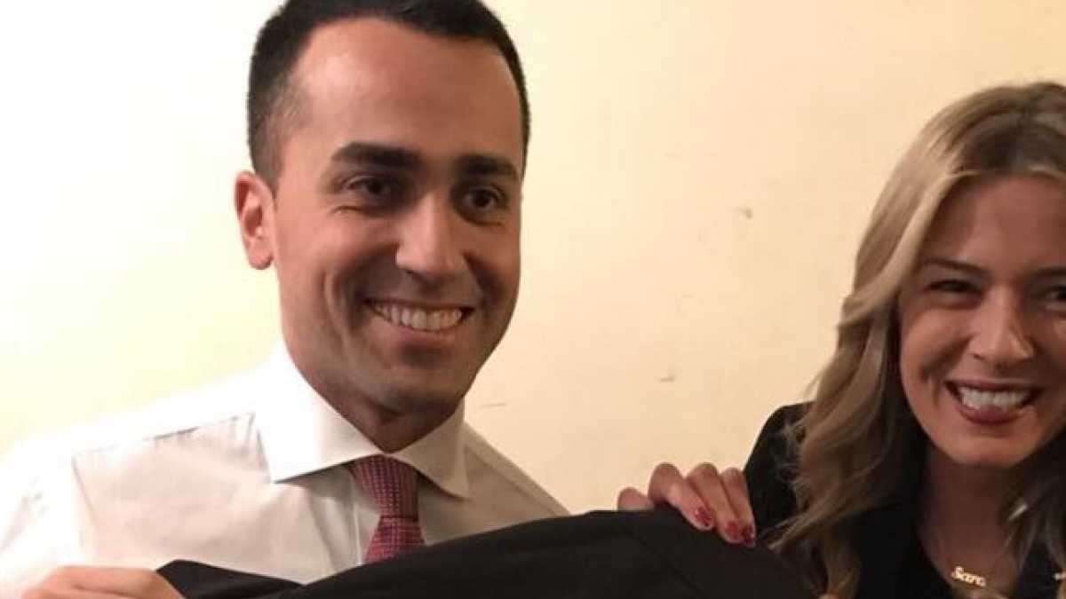 Immagine di Le regionarie sospese e la solita farsa della democrazia diretta
