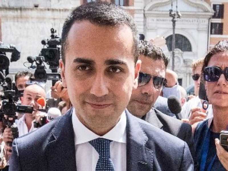 Luigi Di Maio si &egrave; lasciato con la fidanzata Giovanna Melodia nei giorni della formazione del governo 