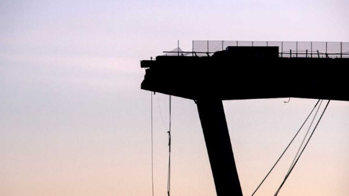 Immagine di Alle radici del disastro di Genova ci sono tutte le sindromi dell’ipertrofia burocratica