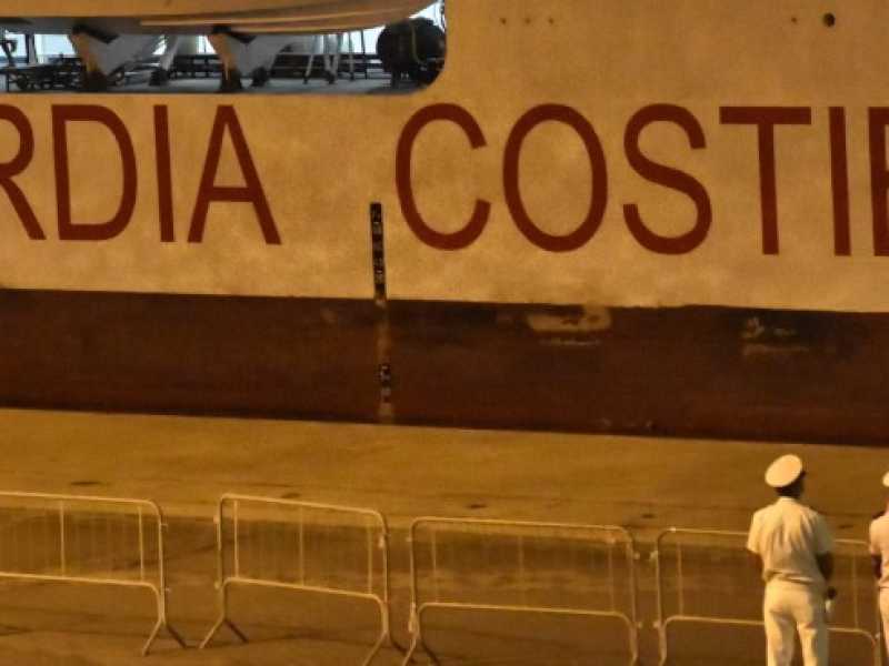 La nave Diciotti della Guardia costiera (foto LaPresse)