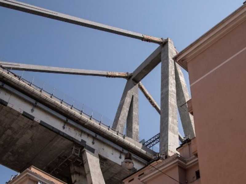 Il ponte Morandi a Genova (foto LaPresse)