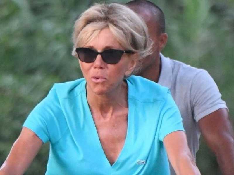 La first lady francese Brigitte Macron (Foto LaPresse)