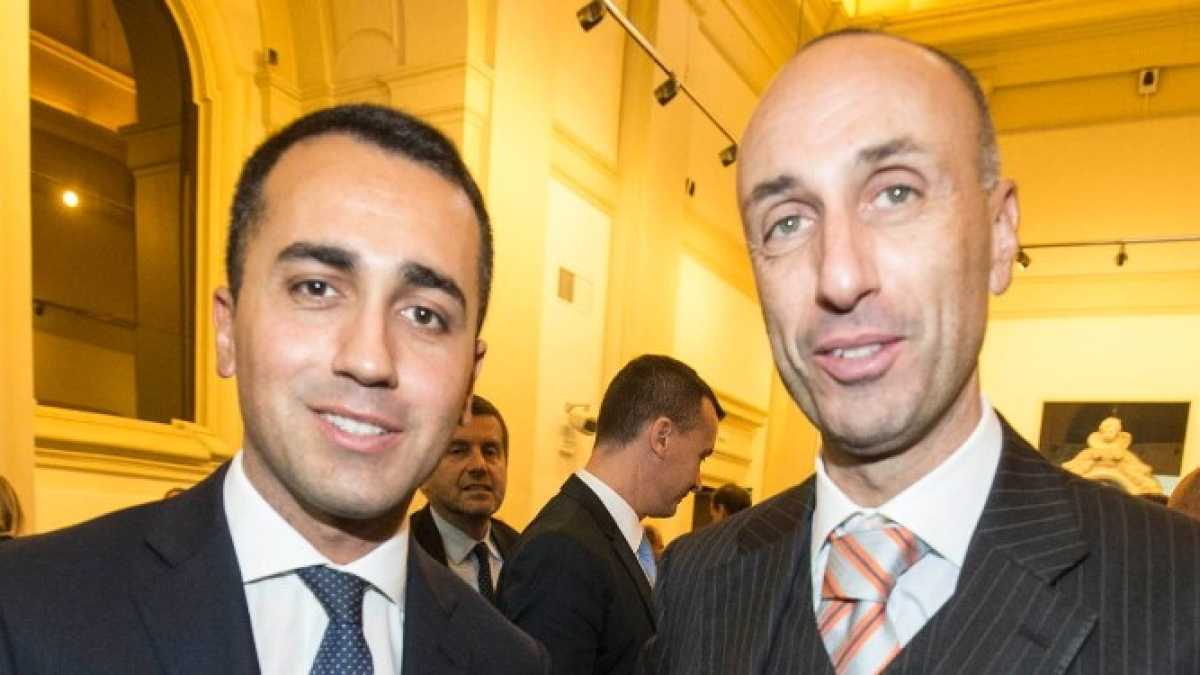Immagine di Lanzalone nel mezzo della faida M5s