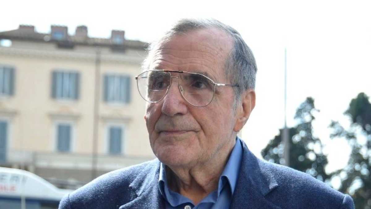 Immagine di La lettera di Mattarella a Conte e l'addio a Carlo Giuffrè. Di cosa parlare a cena