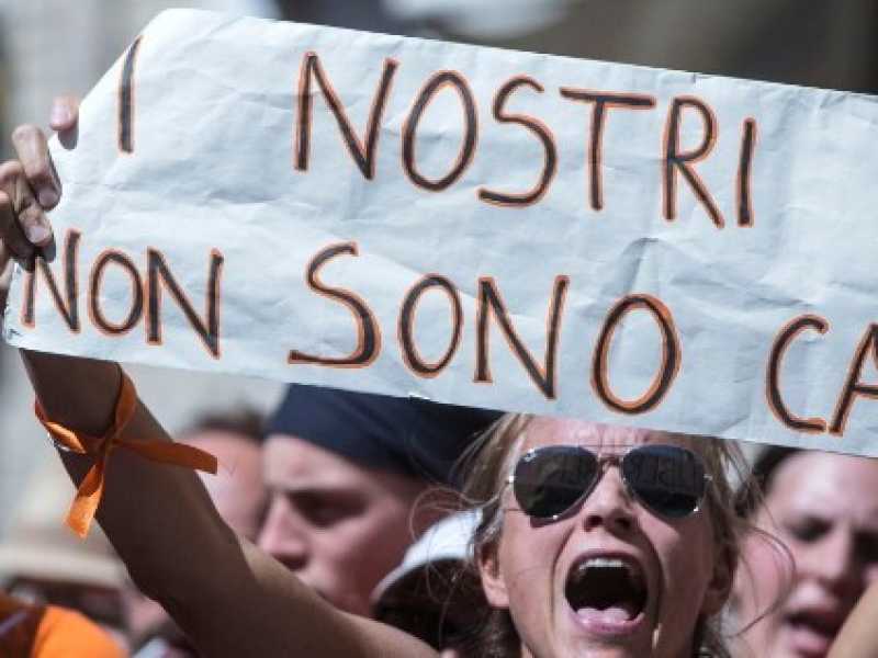 Una manifestazione  no vax (foto Imagoeconomica)