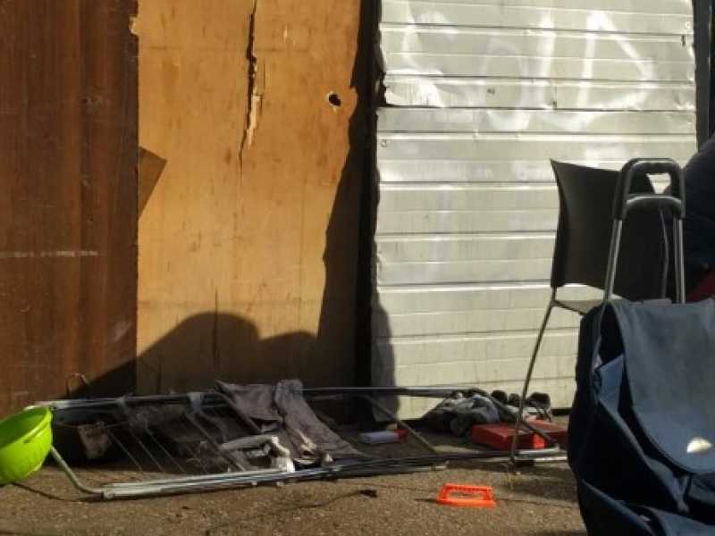 Un abitante dell'ex fabbrica Penicillina a San Basilio 