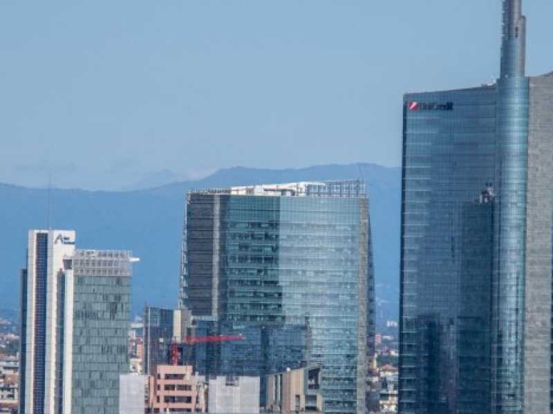 Il grattacielo Unicredit a Milano &egrave; il secondo pi&ugrave; alto d&rsquo;Italia, dopo quello di Allianz (foto LaPresse)