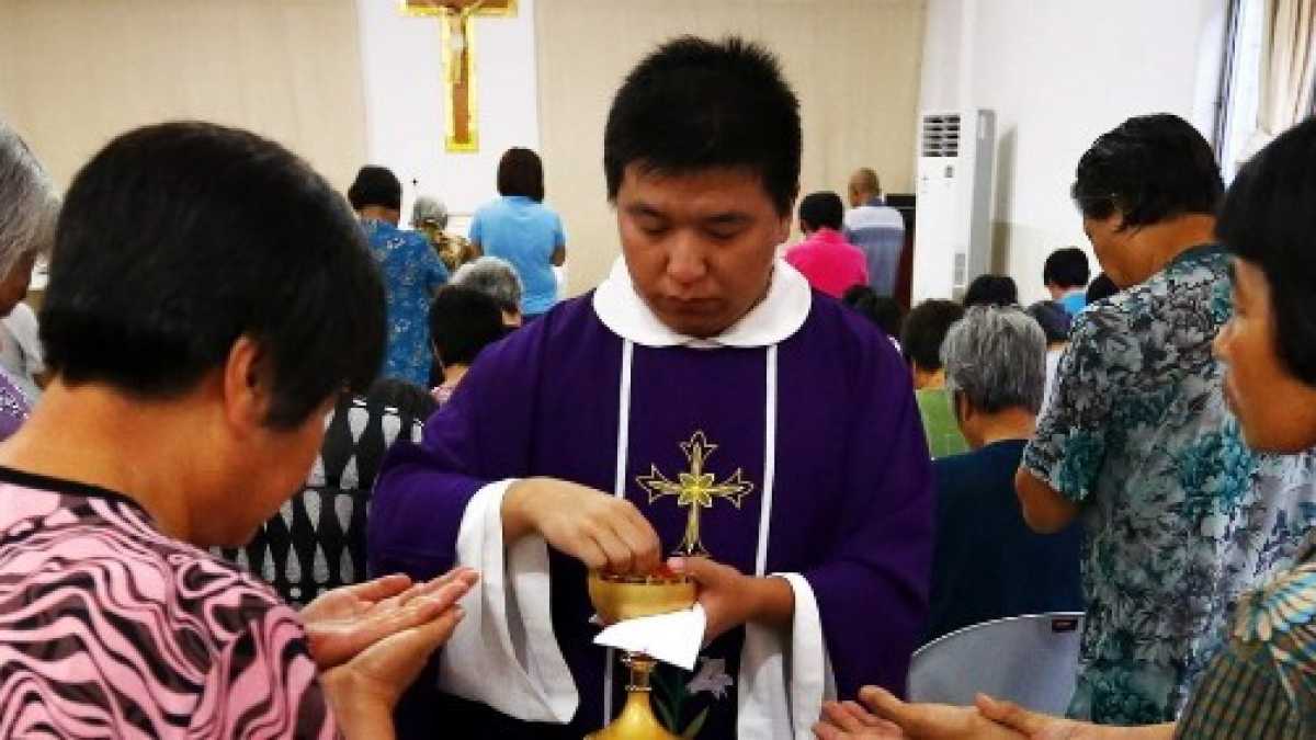 Immagine di Tra arresti e vescovi allontanati, il pragmatismo religioso cinese è chiarissimo