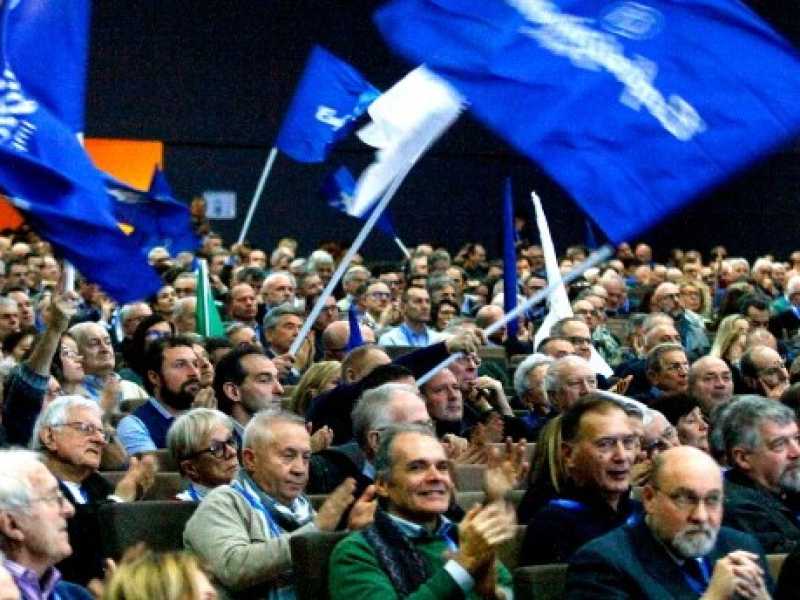 La manifestazione a Milano di "Quelli del s&igrave;". Foto LaPresse