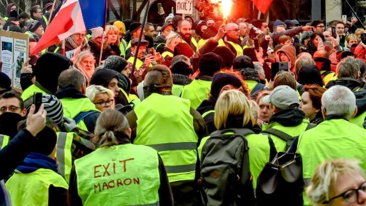 Immagine di I gilet gialli snobbano Di Maio