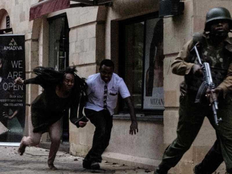Kenya, commando assalta hotel di lusso a Nairobi