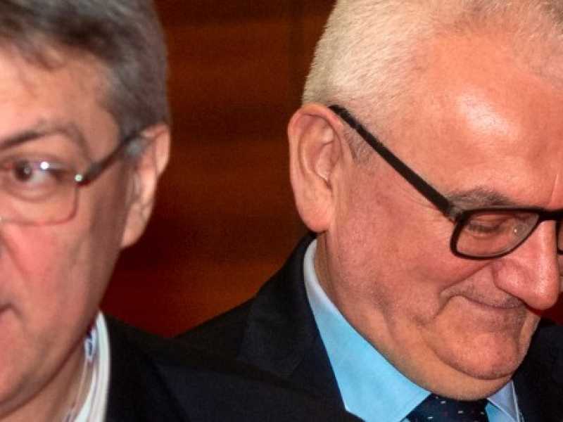 A sinistra Maurizio Landini e a destra Vincenzo Colla (foto LaPresse)