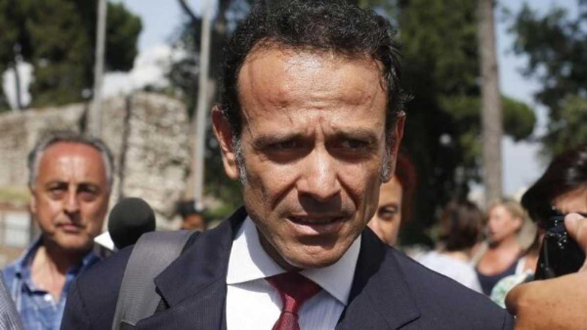 Immagine di “Di Maio, io non capitolo, e con Savona vi suicidate”. Lo sfogo di Minenna
