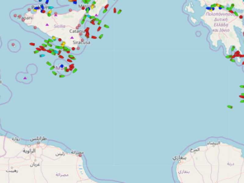 Dal sito My Ship Tracking (la schermata &egrave; del 15 febbraio 2019) il "vuoto" di navi nel tratto di mare al largo della Libia e della Tunisia