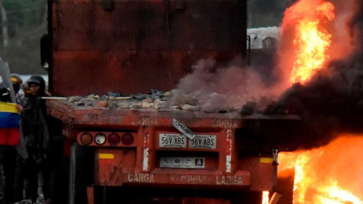 Immagine di Cosa non torna nel video sull'incendio agli aiuti umanitari in Venezuela