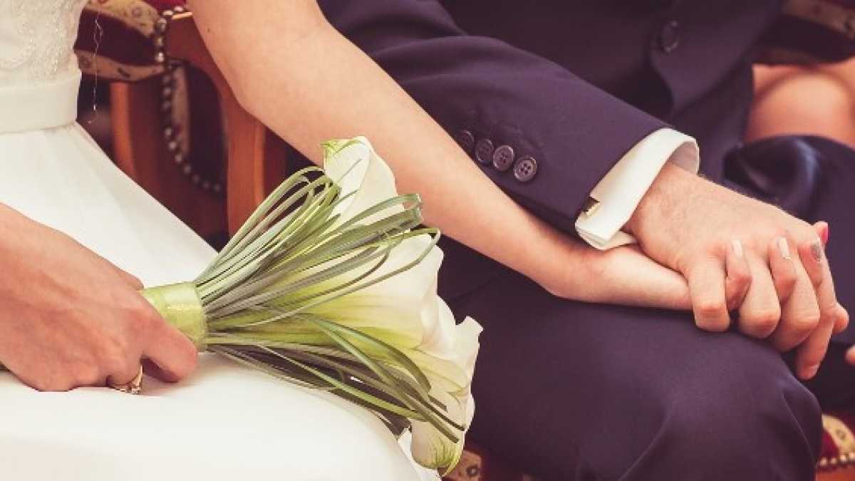 Immagine di Per il governo il matrimonio si riduce a un banale contratto