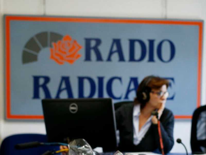 Chiudete Radio Radicale