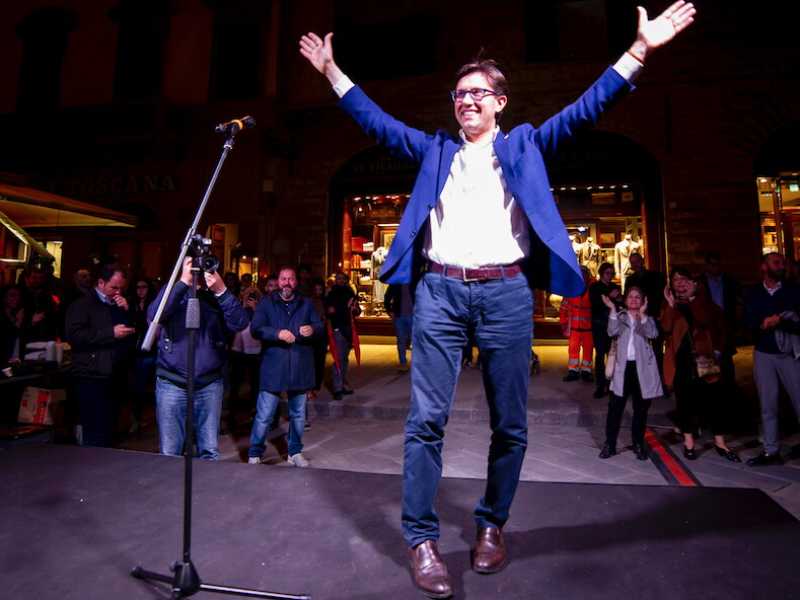 Dario Nardella festeggia i risultati delle amministrative. Foto Imagoeconomica