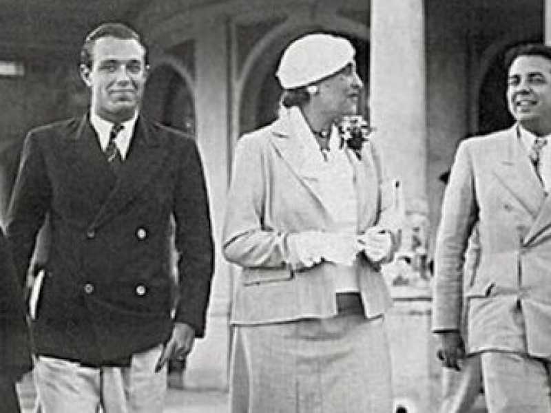 Bioy Casares e J.L.Borges sulla rambla di Mar del Plata insieme a Victoria