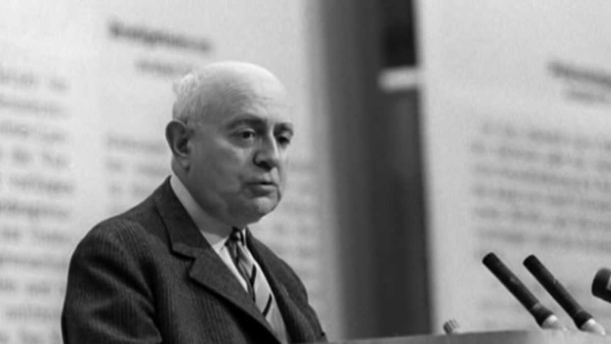 Immagine di Il fastidio per Adorno giudica più noi di lui