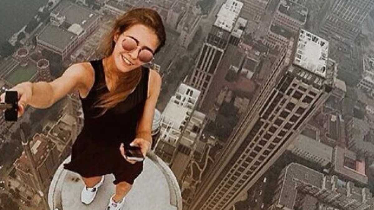 Immagine di Il selficidio come sacrificio per placare l'ira dell'io