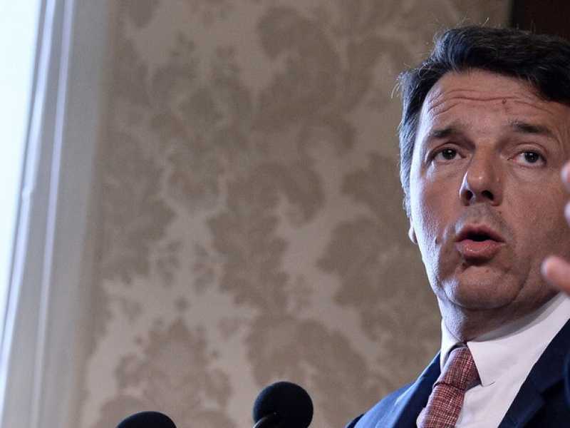 Conferenza stampa di Matteo Renzi in Senato (foto LaPresse)