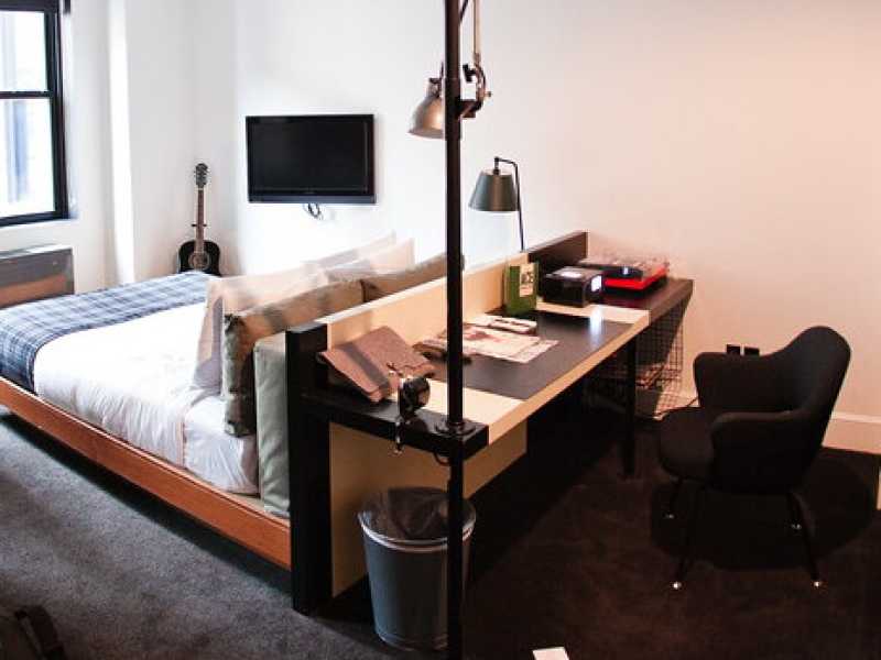 Una stanza dell'Ace Hotel di New York (foto di Matt Biddulph via Flickr)