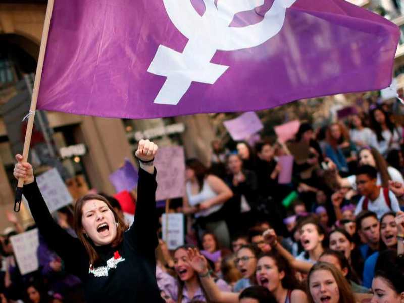 Una manifestazione femminista (foto LaPresse)