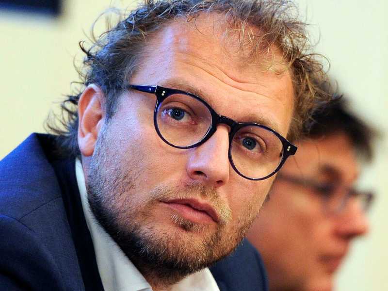 Lotti ci spiega perché è rimasto nel Pd, con i suoi cinquanta parlamentari