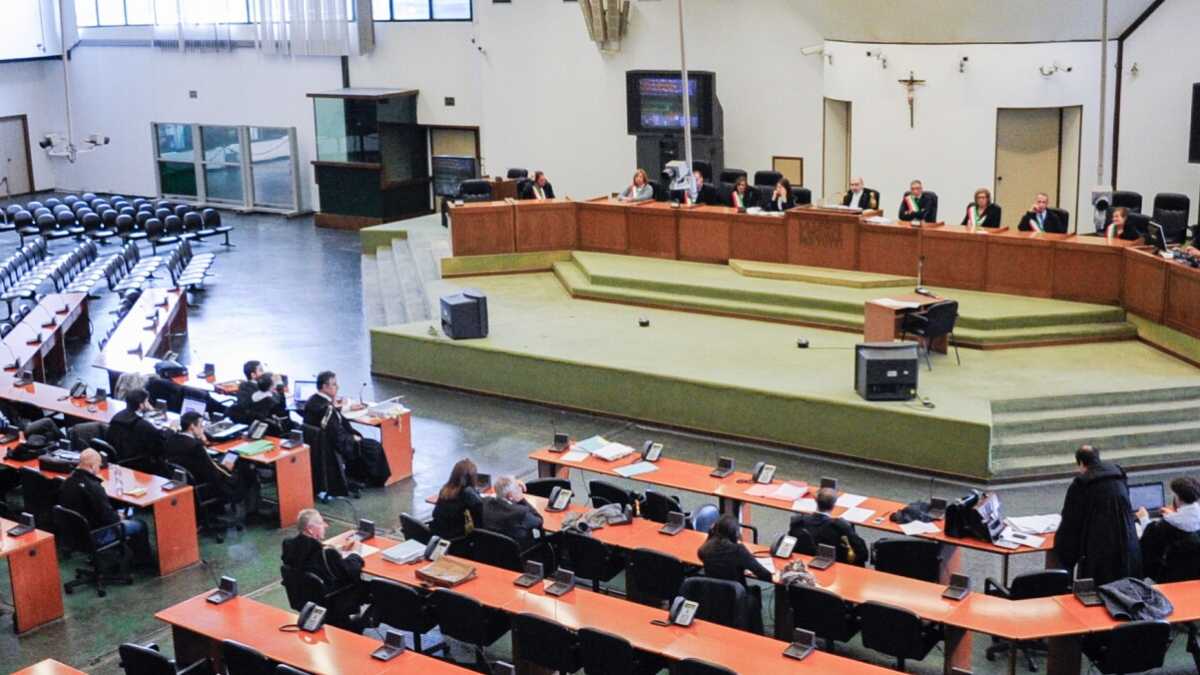 Immagine di La pazzia di uno stato che accusa di mafiosità lo stato che ha sconfitto la mafia