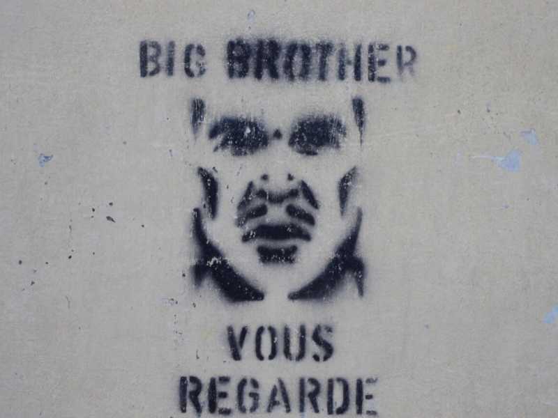 Orwell, Huxley o il russo Zamyatin. In quale mondo stiamo vivendo?