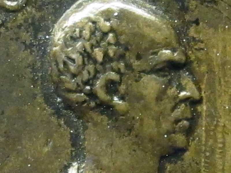 Una medaglia con ritratto di Giovanni Pontano 