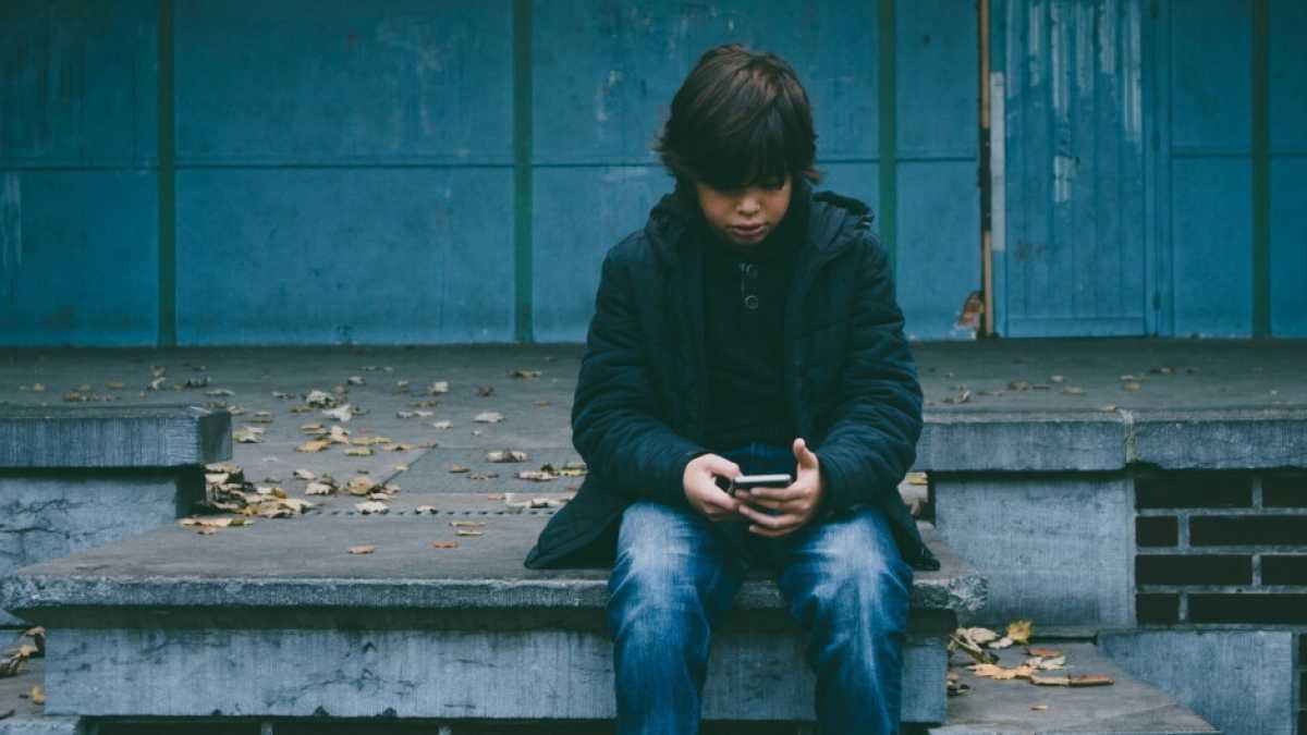 Immagine di Cara mamma, ridammi il mio telefono. Però magari non subito