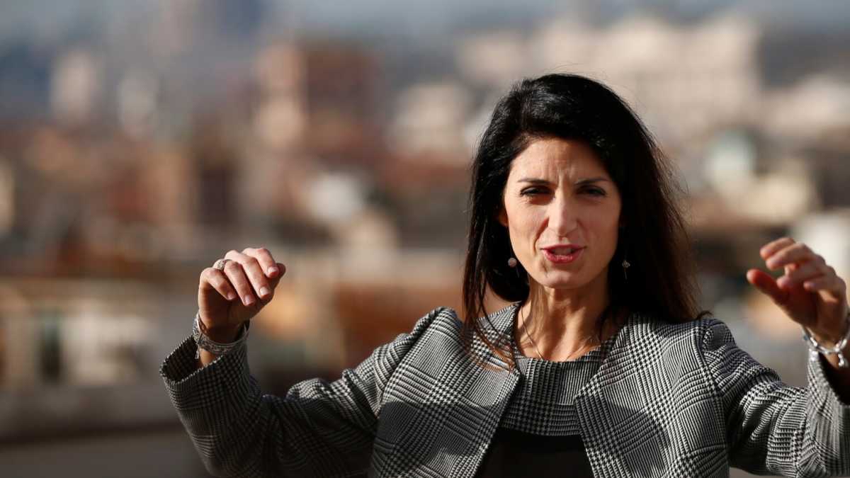Immagine di Raggi, la vignetta e le derive grilline