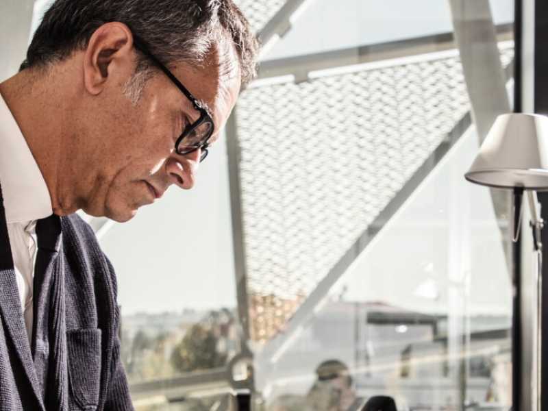 Flavio Manzoni ritratto da Lennen Descamps, per gentile concessione di Ferrari